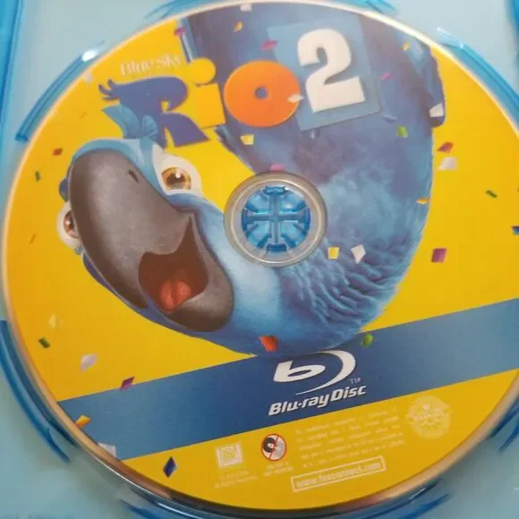 Rio 2 movie blu ray disc - Picture 6 of 7